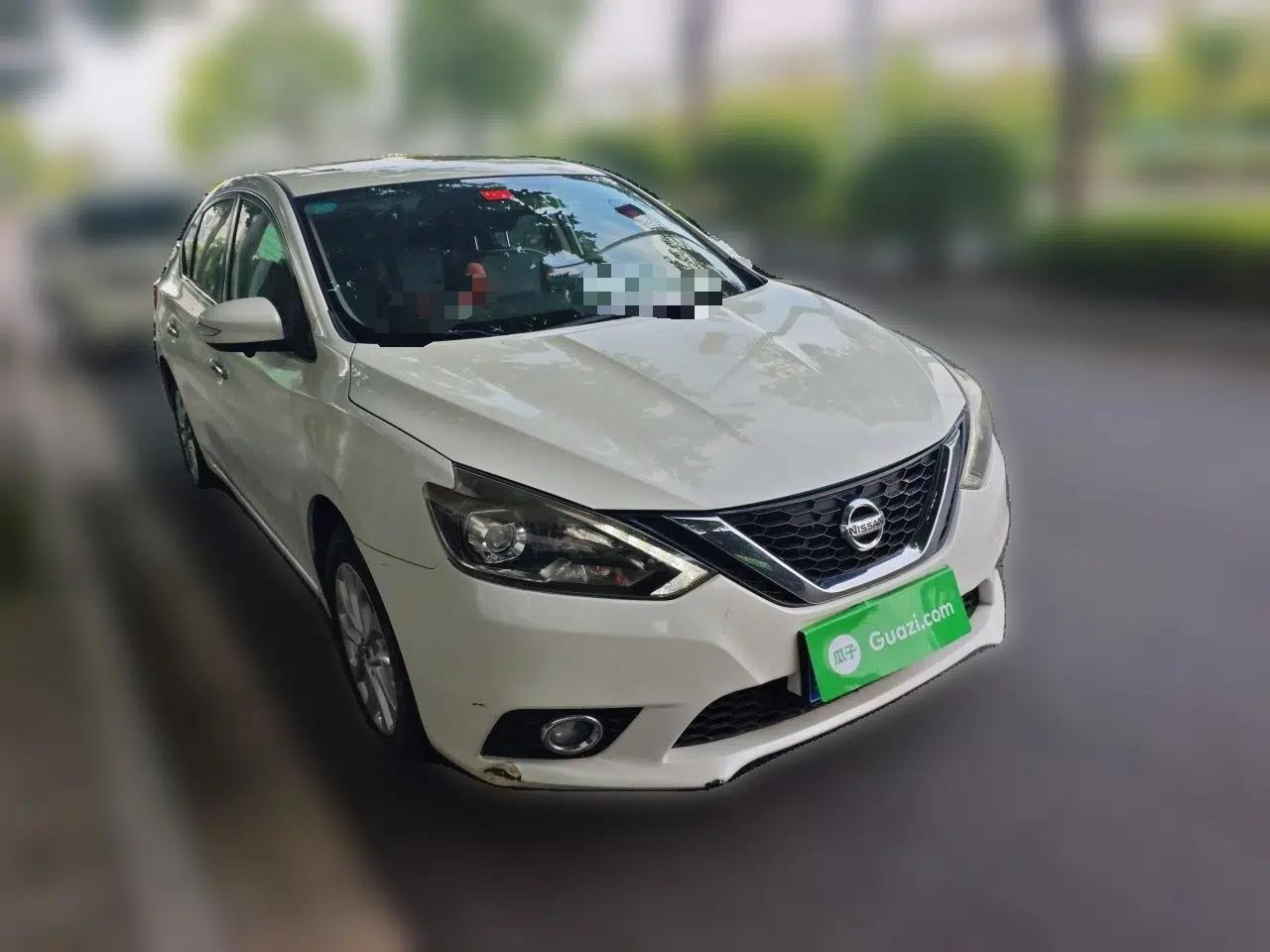 Nissan Sylphy 2018 1.6XV CVT Deluxe Edition — миниатюра 3