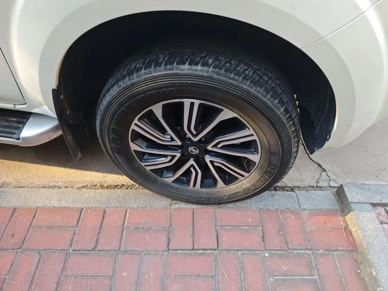Nissan Terra 2020 2.5L XV 4WD Automatic Four-Wheel Drive Flagship Edition — миниатюра 8