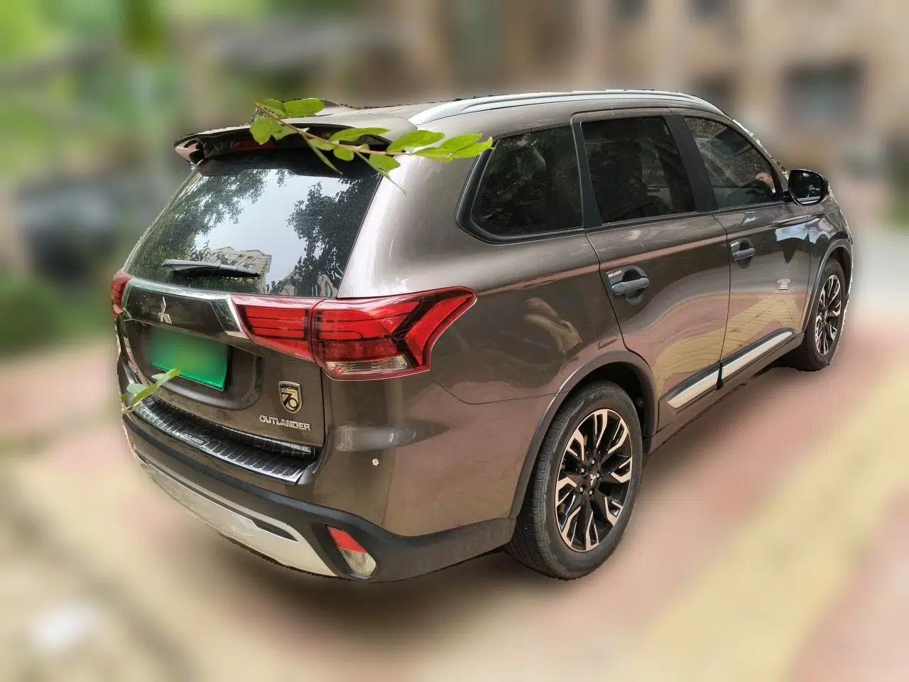 Mitsubishi Outlander 2020 2.0L Two-Wheel Drive Enjoyment Version 5 Seats — миниатюра 6