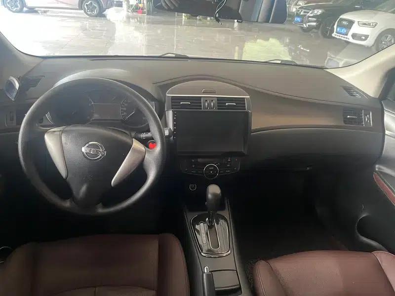 Tiida 2011 1.6L CVT Smart — миниатюра 7