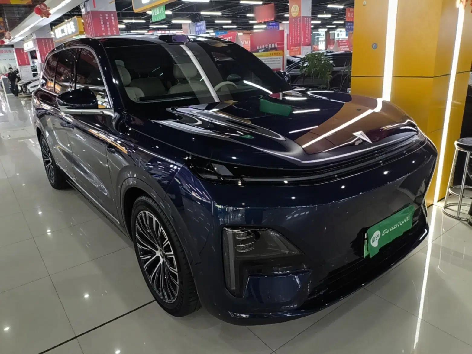 Deepal S09 2025 Four-Wheel Drive Ultra+ Custom Edition — миниатюра 3