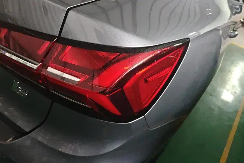Roewe i5 2021 1.5L CVT Platinum Edition — миниатюра 5