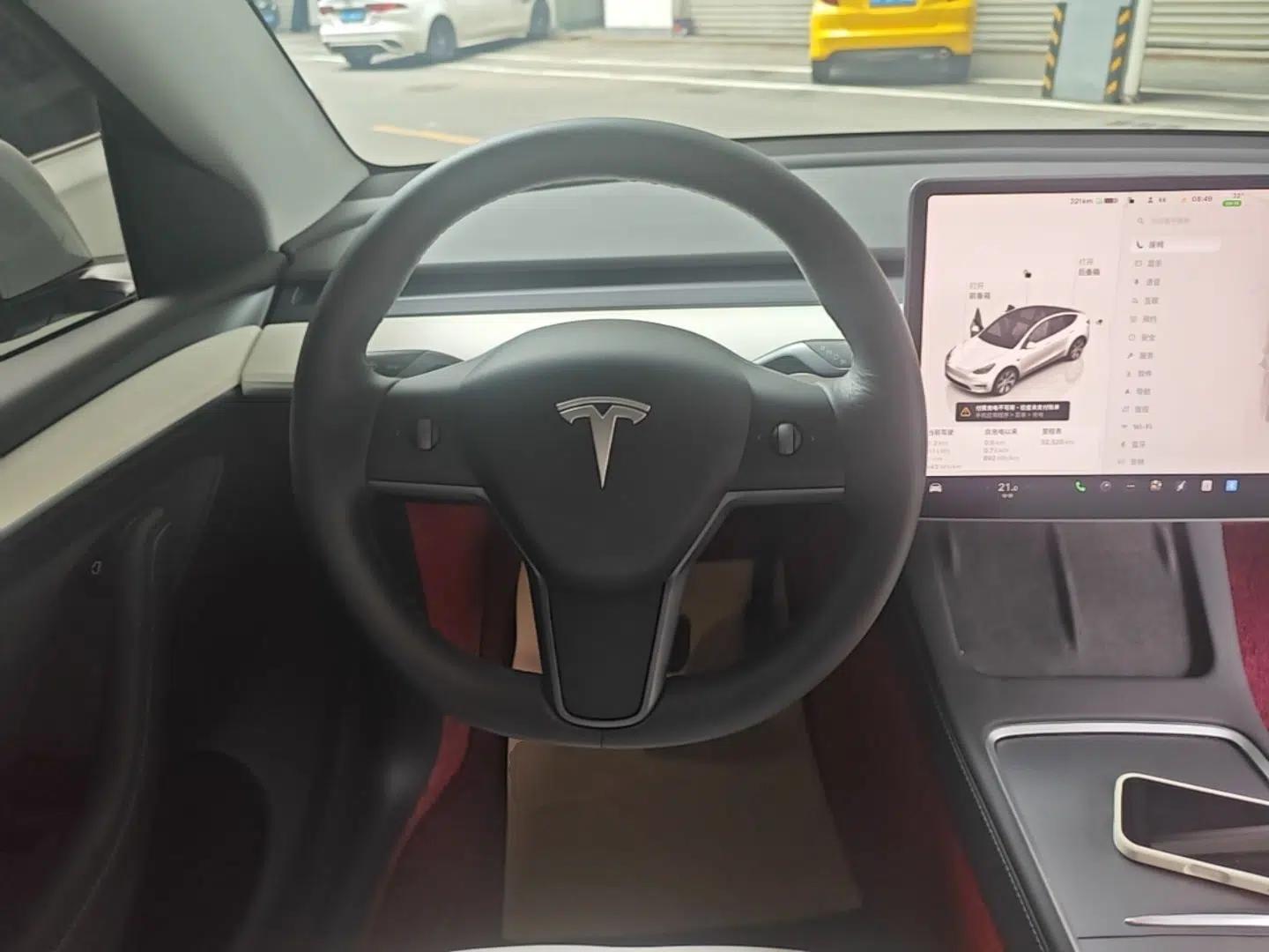 Tesla Model Y 2022 Long-Range All-Wheel-Drive Version — миниатюра 18