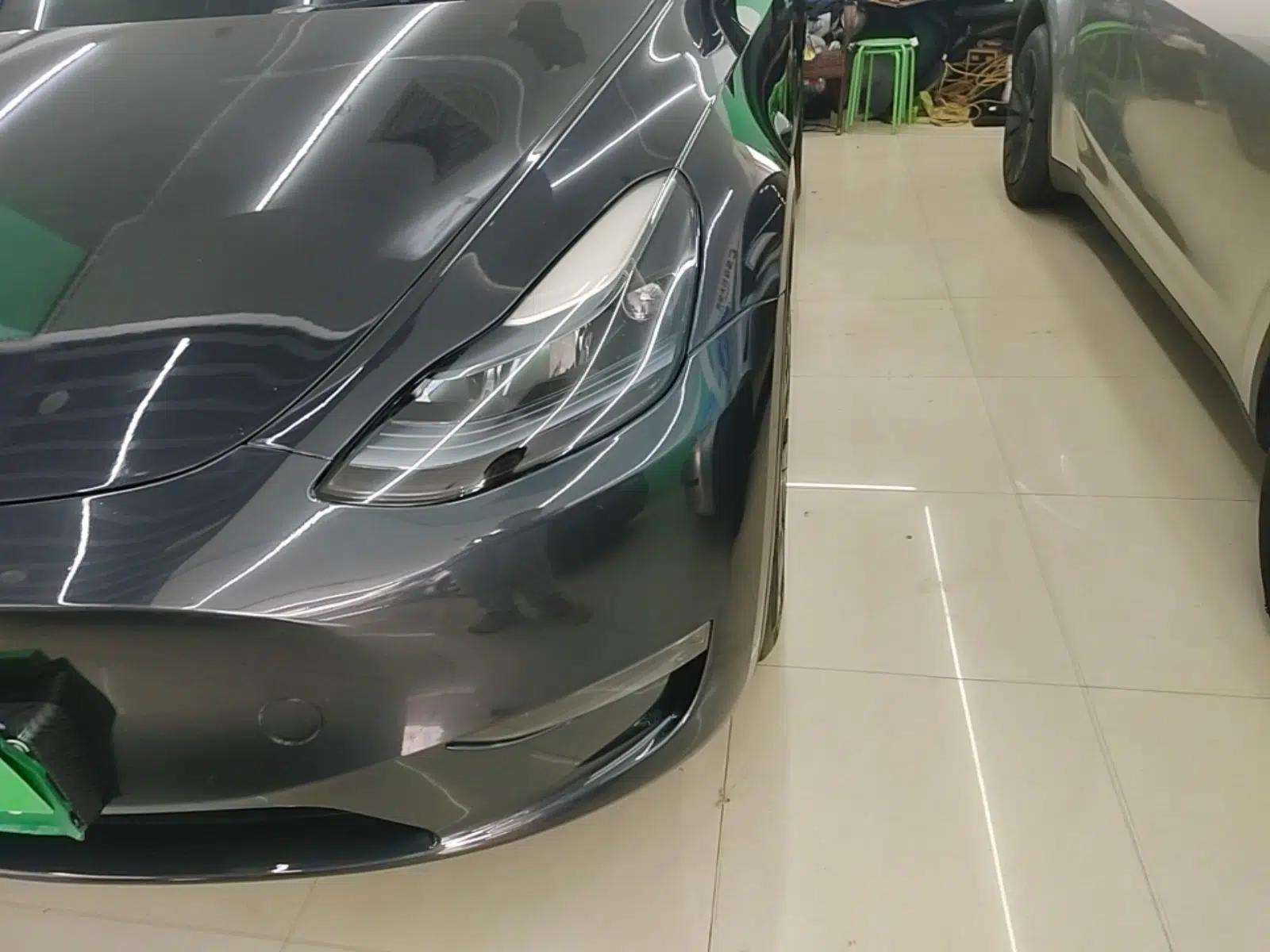 Tesla Model Y 2024 Long-Range All-Wheel-Drive Version — миниатюра 8