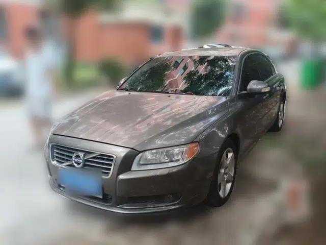 Volvo S80L 2011 2.0T ZhiZun Edition
