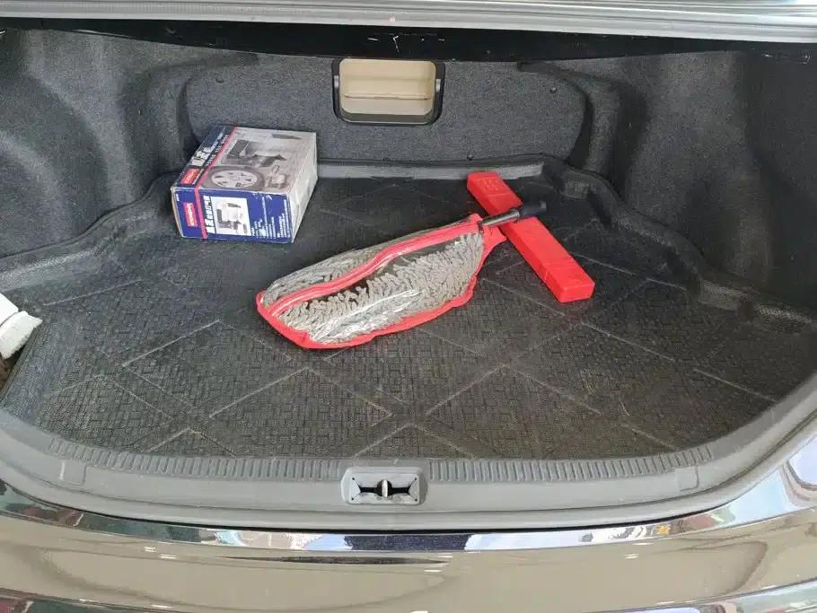 2013 Camry 200G Classic Luxury Edition — миниатюра 4