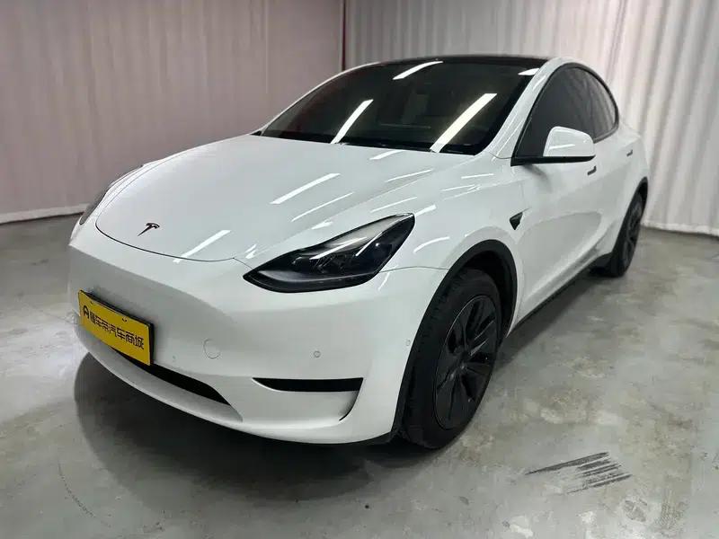 Model Y 2023 Rear-Wheel Drive — миниатюра 1