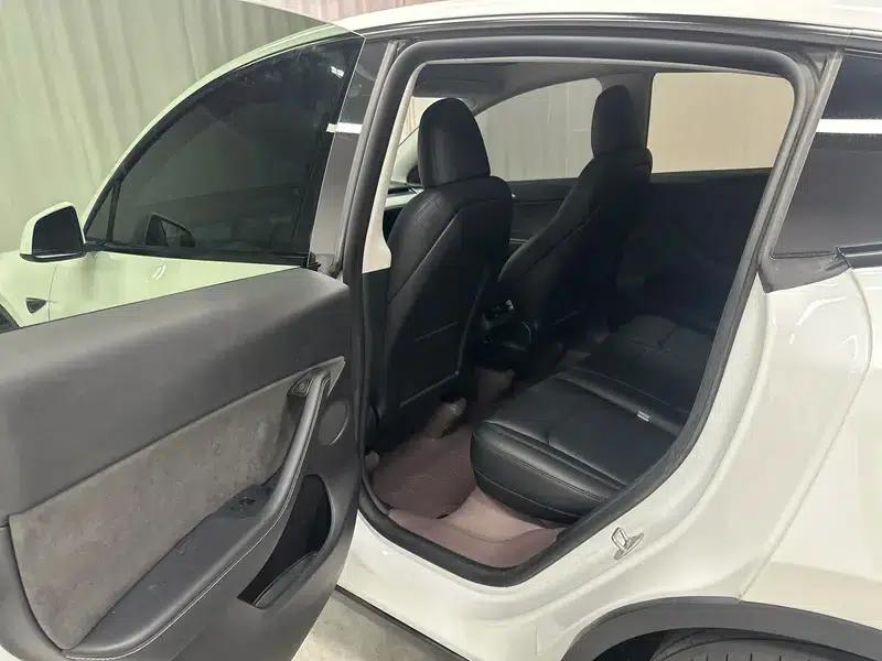 Model Y 2023 Rear-Wheel Drive — миниатюра 18