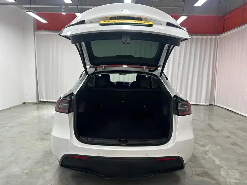 Model Y 2023 Rear-Wheel Drive — миниатюра 20