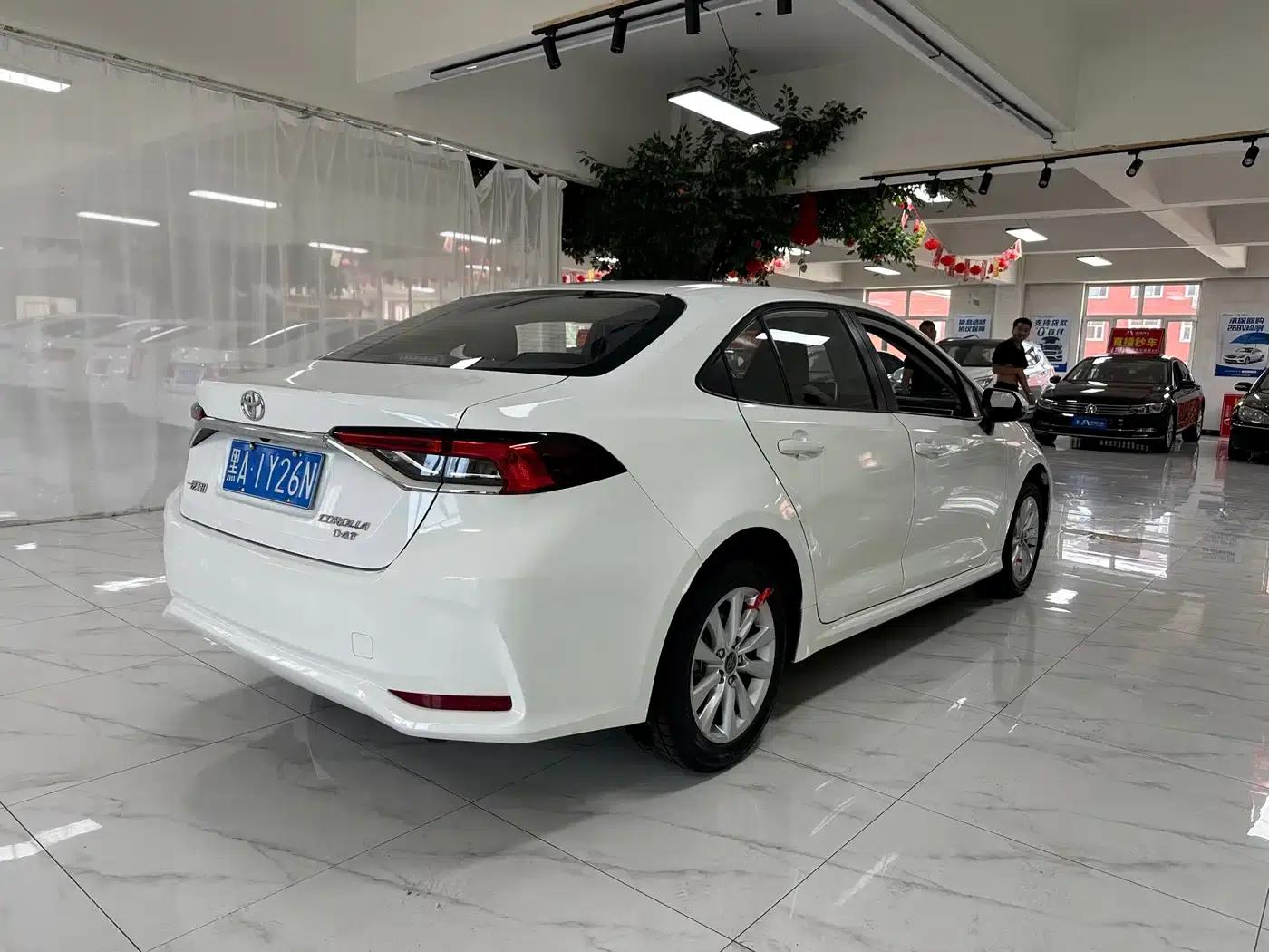 2023 Toyota Corolla 1.2T Elite Edition — миниатюра 4