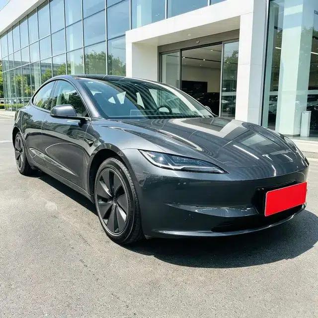 Model 3 2023 Rear-Wheel Drive — миниатюра 3
