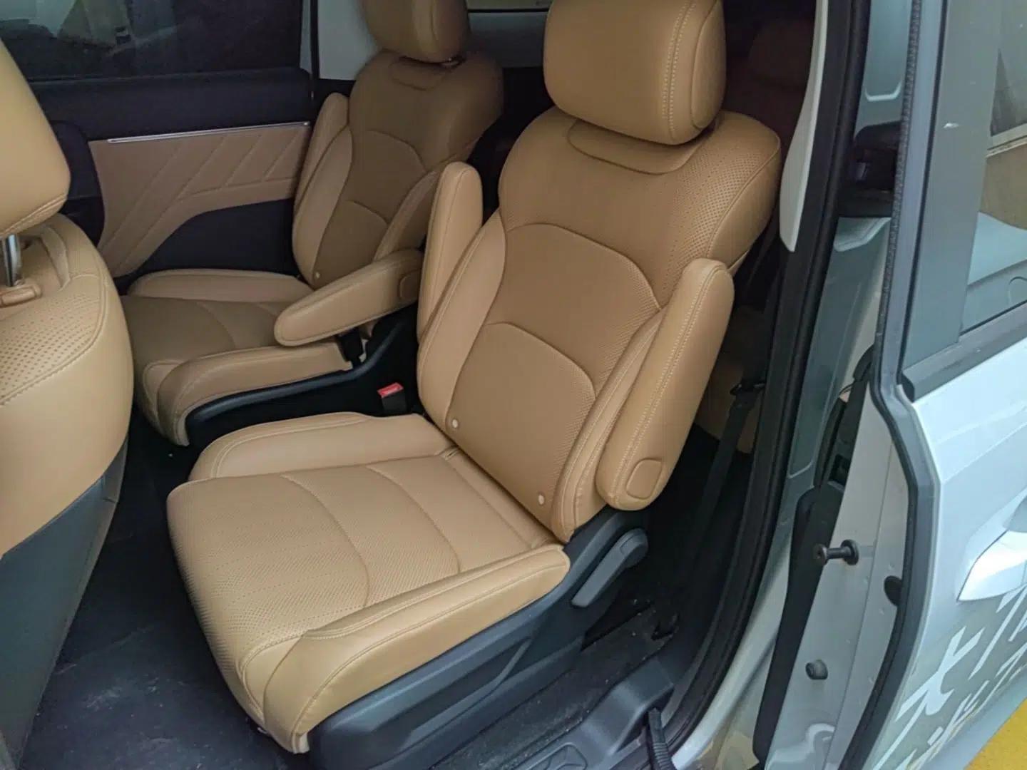 Wuling Starlight 730 2025 Model Plug-in Hybrid 125km Luxury Edition — миниатюра 25