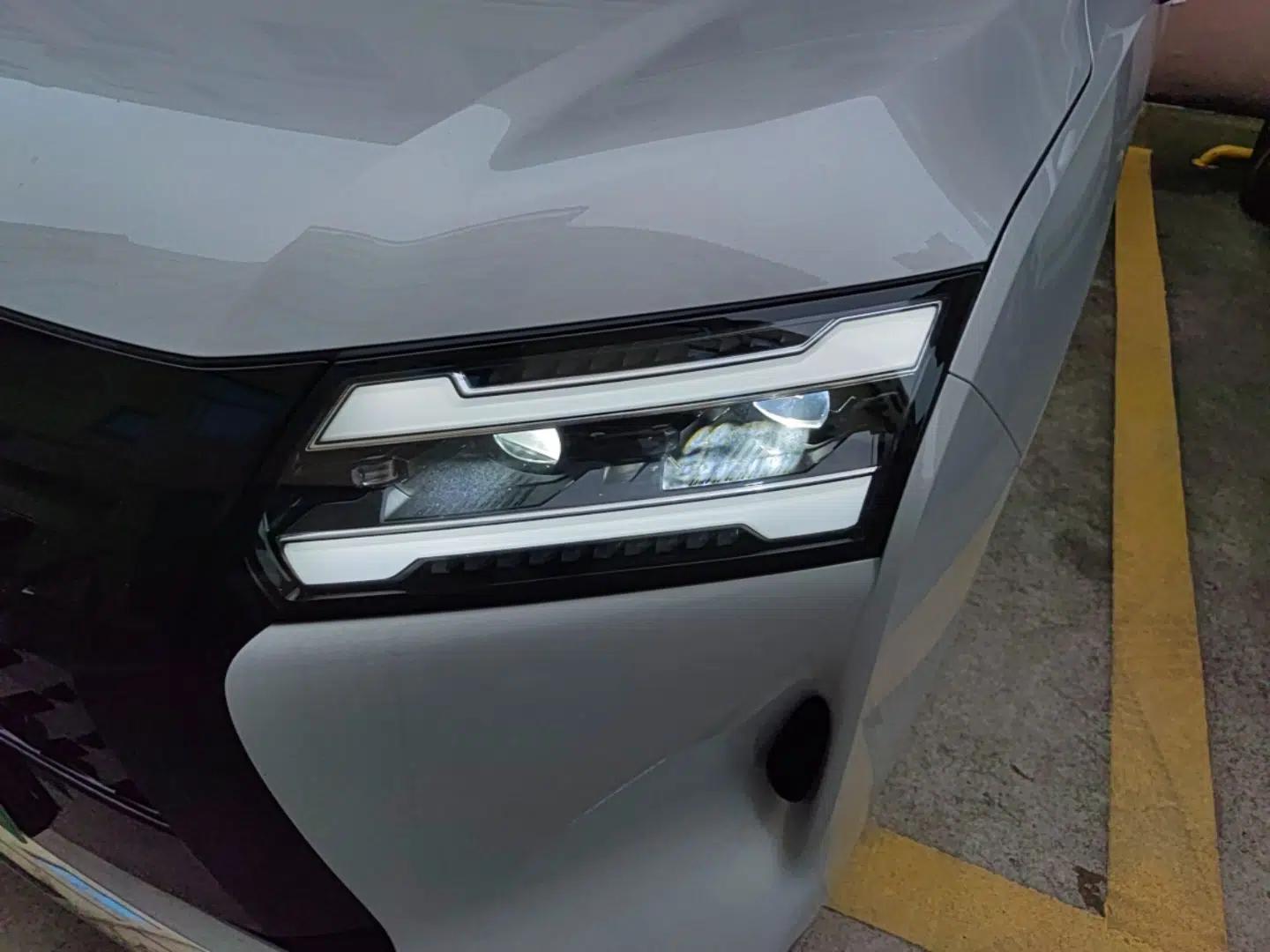 Wuling Starlight 730 2025 Model Plug-in Hybrid 125km Luxury Edition — миниатюра 8