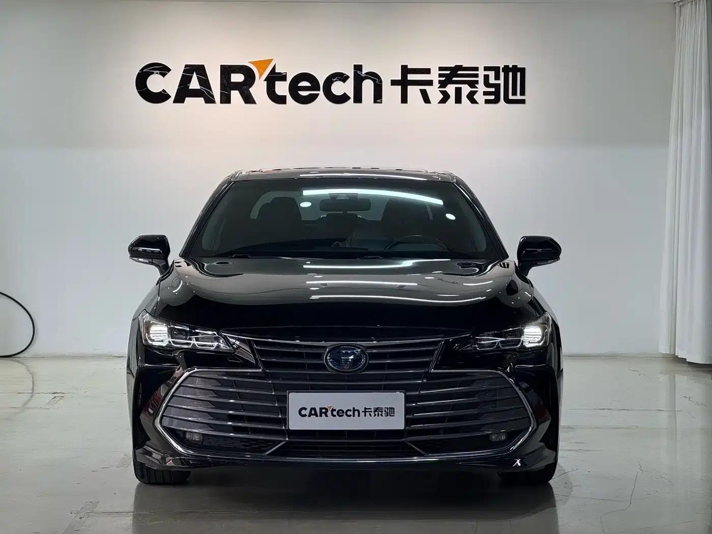 2019 Toyota Avalon Hybrid 2.5L Luxury Edition (China VI Emission Standard) — миниатюра 2