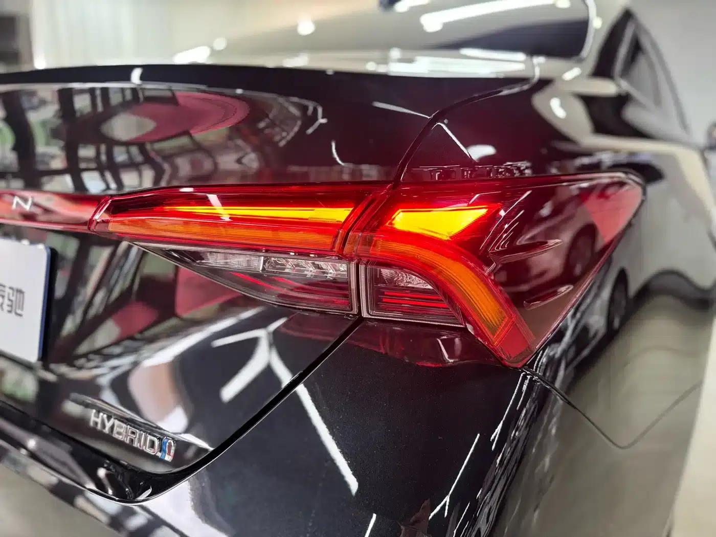 2019 Toyota Avalon Hybrid 2.5L Luxury Edition (China VI Emission Standard) — миниатюра 23