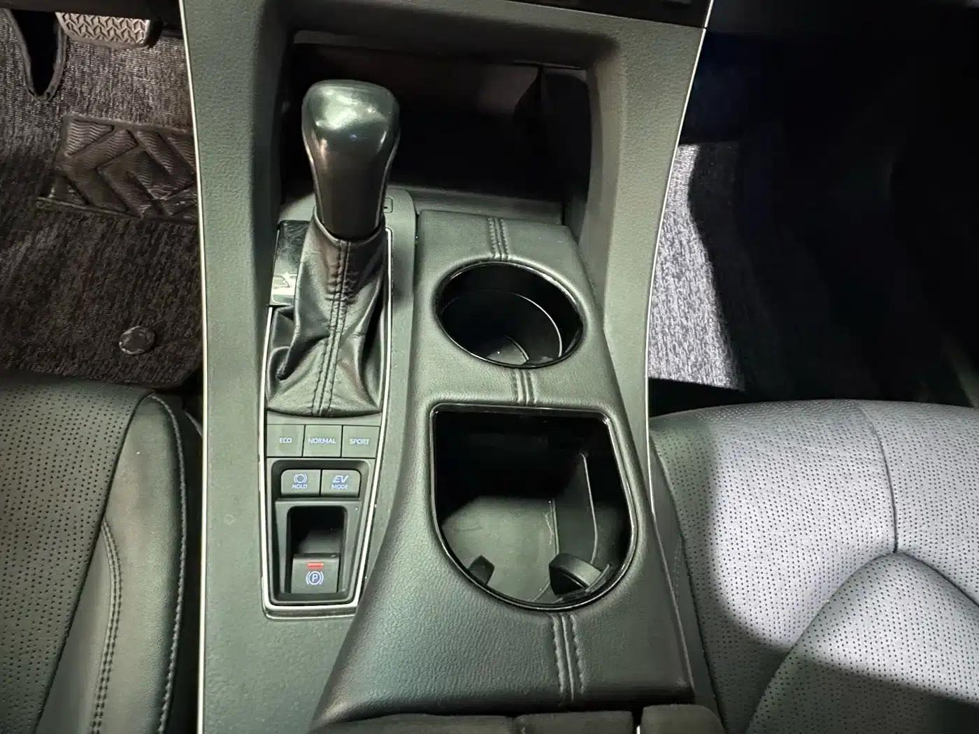 2019 Toyota Avalon Hybrid 2.5L Luxury Edition (China VI Emission Standard) — миниатюра 10
