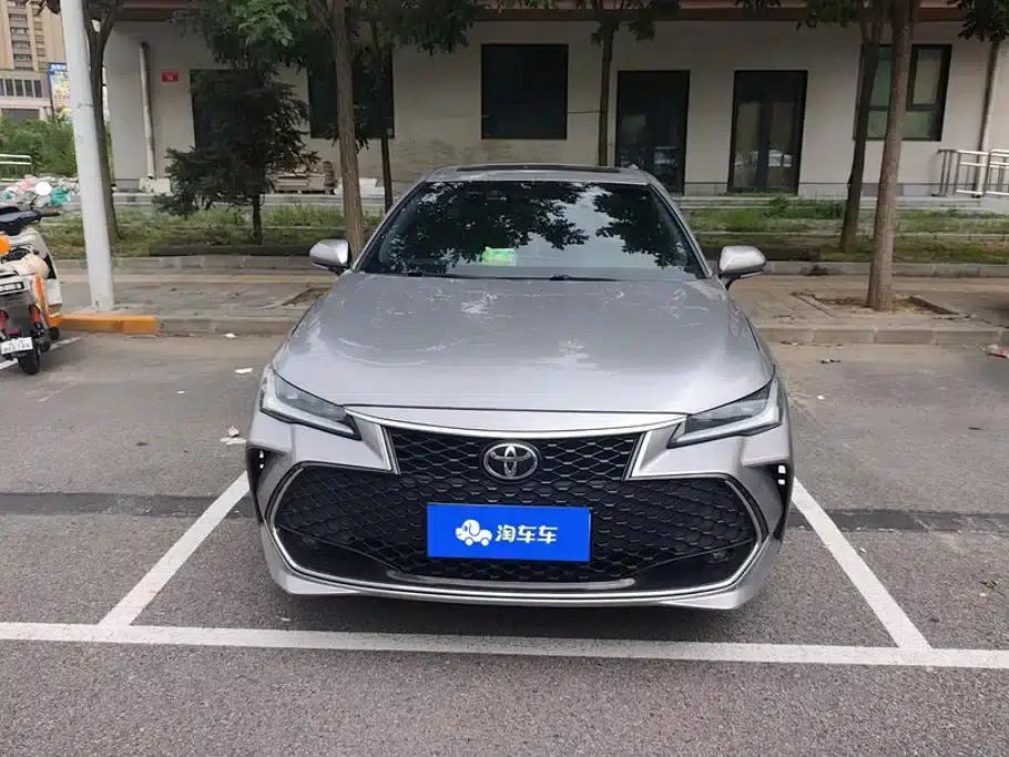 2022 Toyota Avalon 2.5L Luxury Edition — миниатюра 2