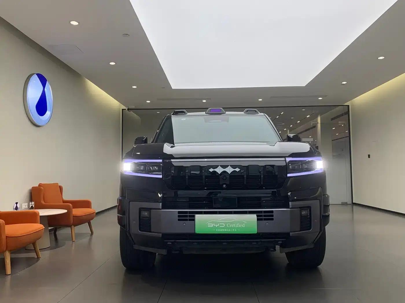 Leopard 8 2025 Smart & Brave Flagship Edition 7-Seater — миниатюра 2
