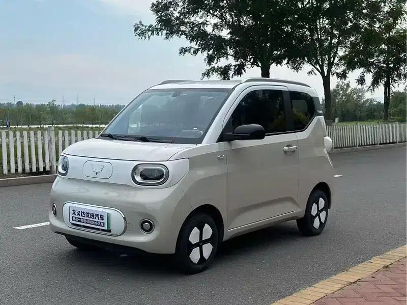 Wuling Hongguang MINIEV 2024 Model 215km Advanced Edition (Lithium Iron Phosphate) — миниатюра 1