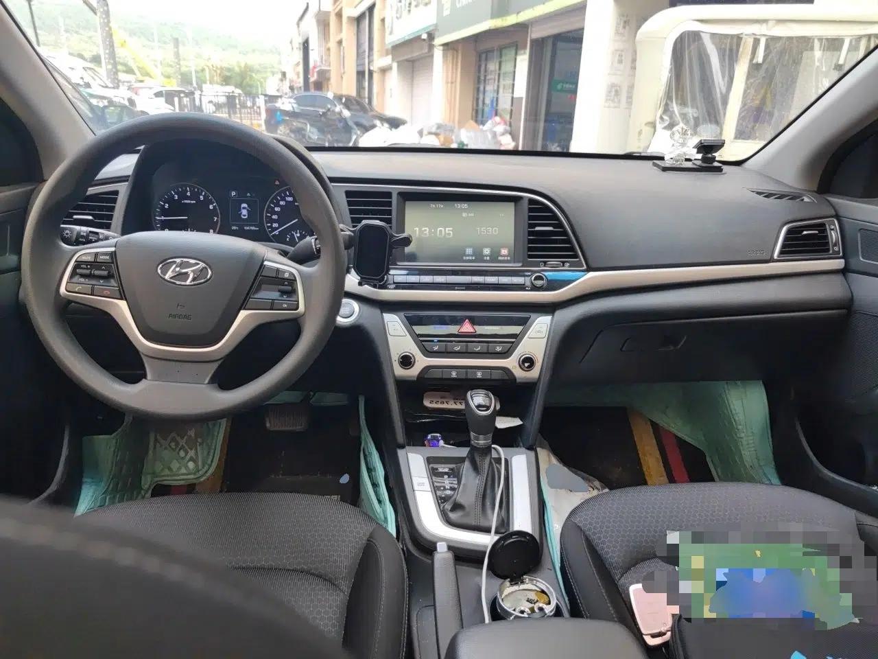 Hyundai Elantra (6th Generation / Lingdong) 2018 1.6L Automatic 15th Anniversary Special Edition — миниатюра 6
