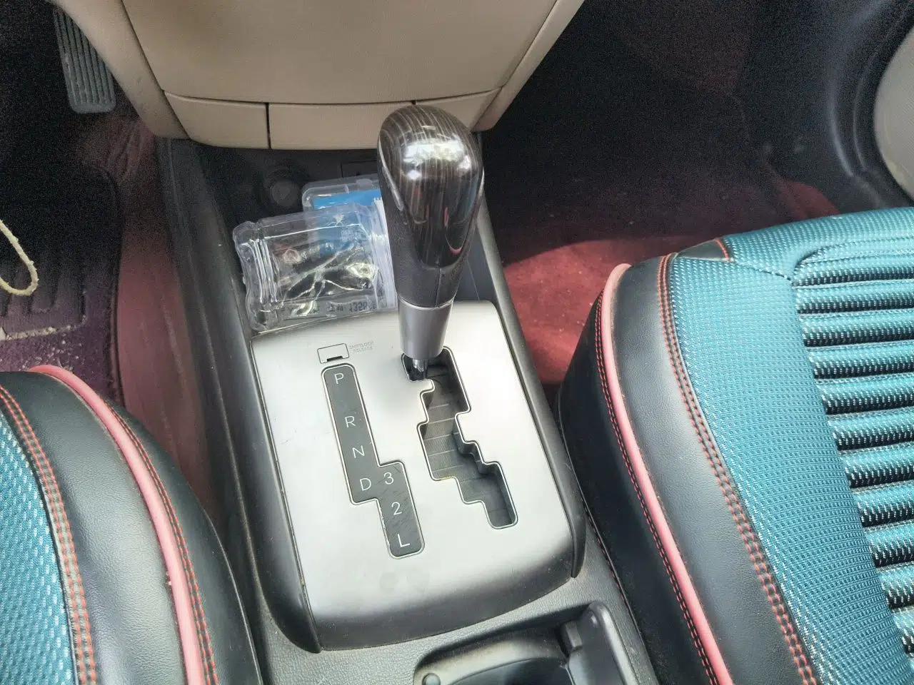 Hyundai Celesta 2011 1.6L Automatic Comfort Edition — миниатюра 14