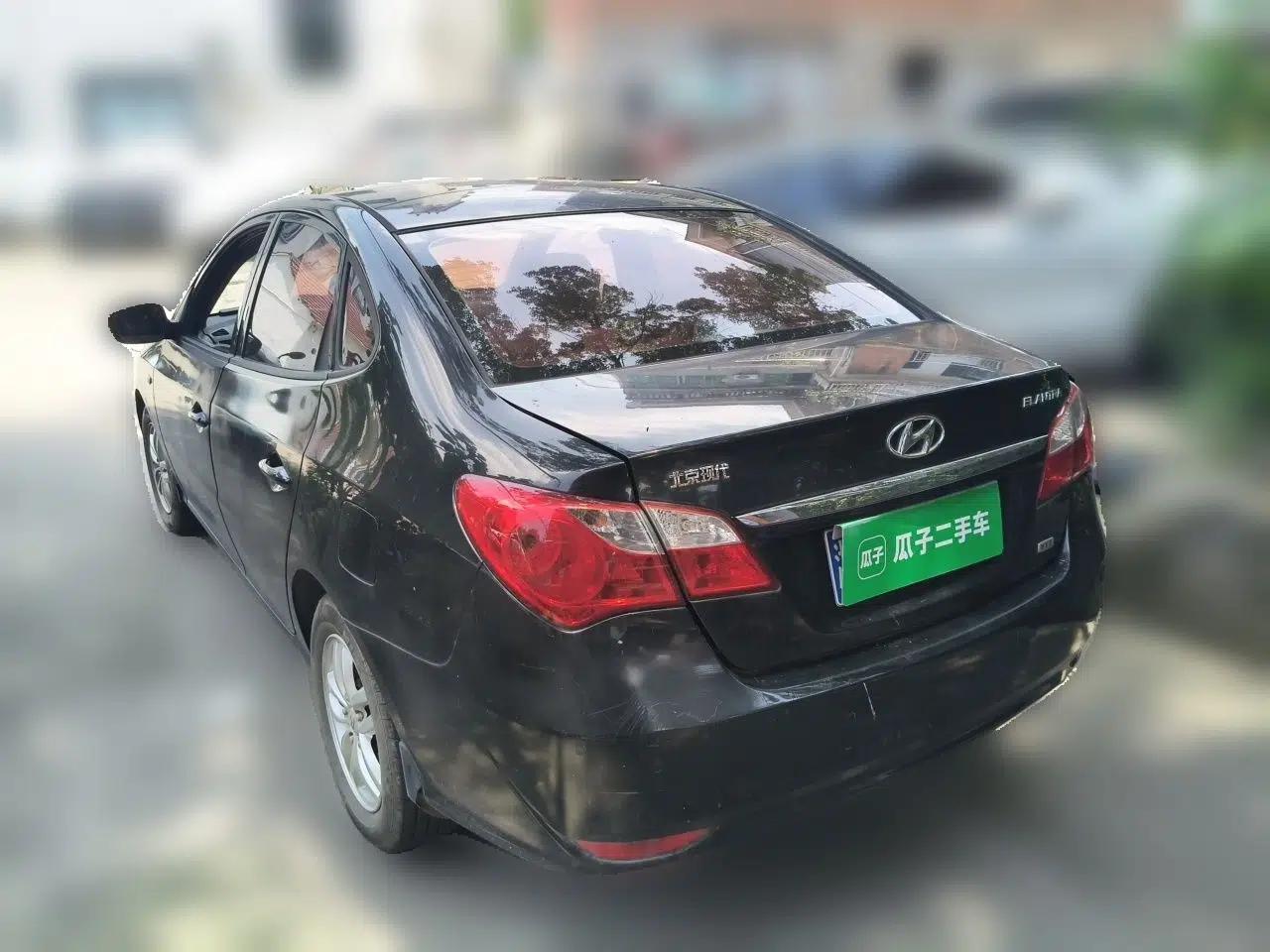 Hyundai Celesta 2011 1.6L Automatic Comfort Edition — миниатюра 4