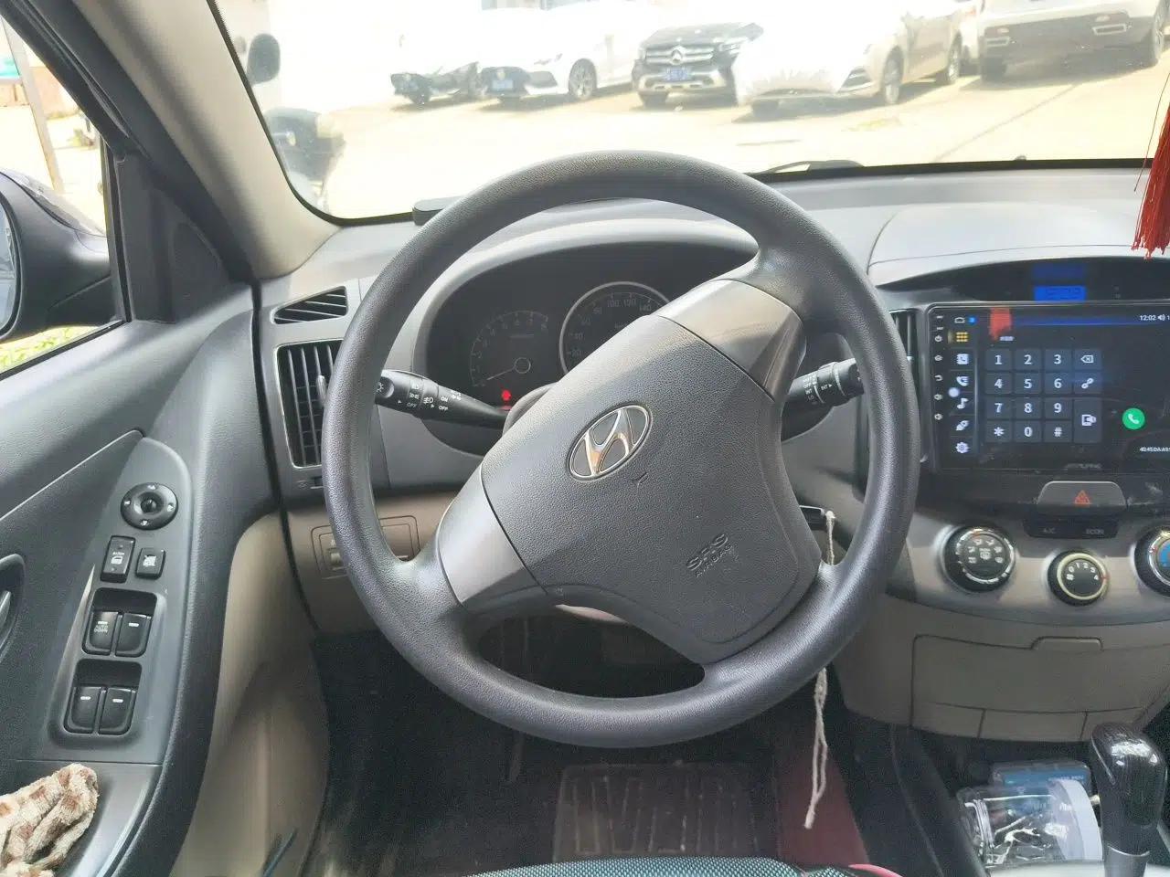 Hyundai Celesta 2011 1.6L Automatic Comfort Edition — миниатюра 10