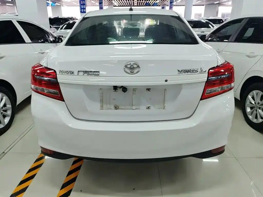 YARiS L 2017 1.5E CVT Dynamic Edition — миниатюра 6