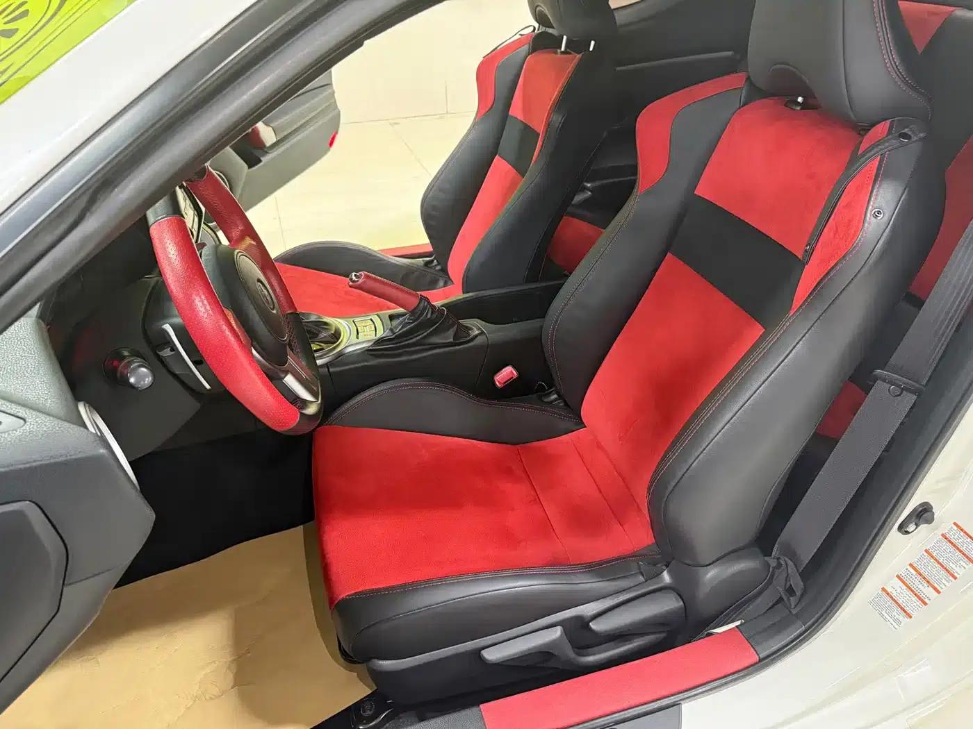Toyota 86 2013 2.0L Automatic Luxury — миниатюра 11