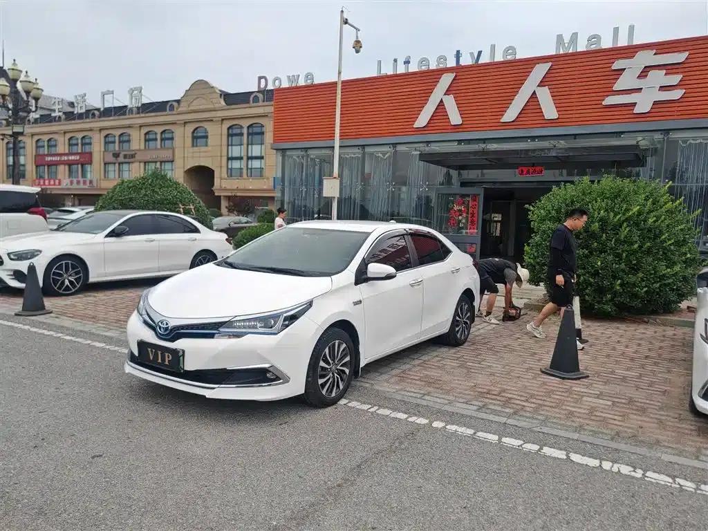 Corolla Hybrid E+ 2019 1.8L E-CVT Pioneer Edition — миниатюра 1
