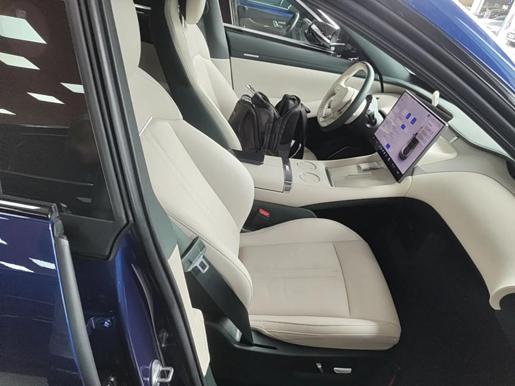 Xiaomi Auto YU7 2025 Ultra-Long Range Rear-Wheel Drive Version — миниатюра 24