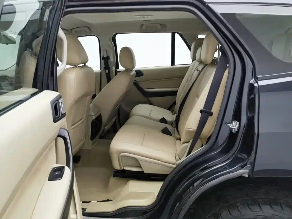 2016 Ford Everest 2.0T Gasoline Automatic 4WD Elite Edition — миниатюра 15