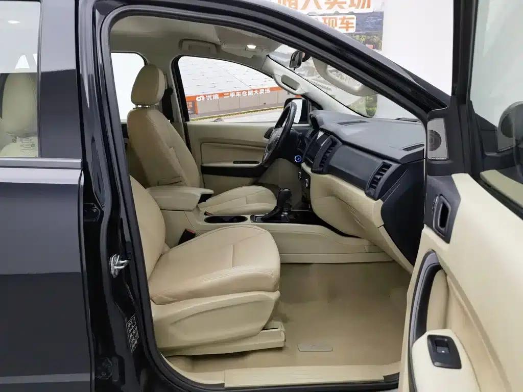 2016 Ford Everest 2.0T Gasoline Automatic 4WD Elite Edition — миниатюра 23