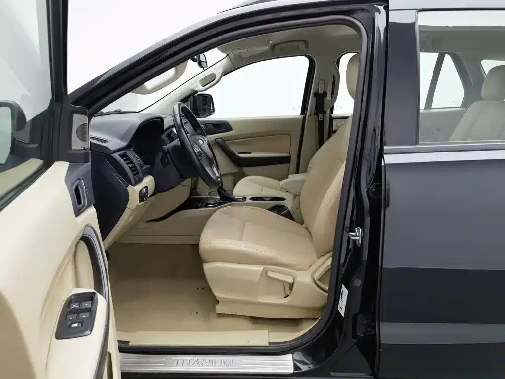 2016 Ford Everest 2.0T Gasoline Automatic 4WD Elite Edition — миниатюра 10