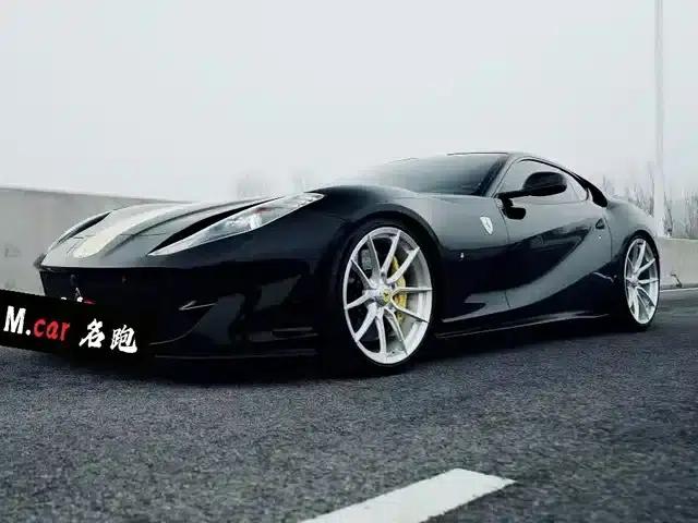 Ferrari 812 2017 6.5L Superfast
