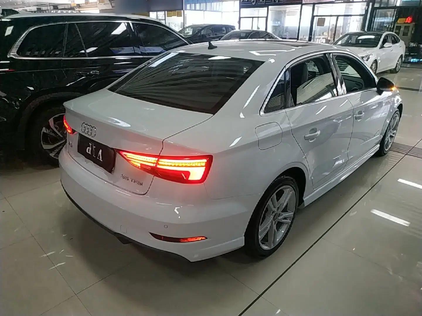 Audi A3 2020 Limousine 35 TFSI Fashion Edition China VI Emission Standard — миниатюра 6