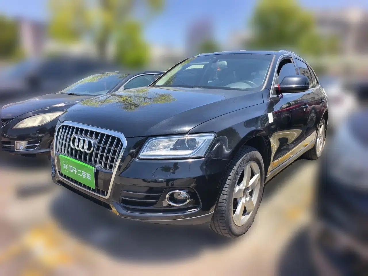 Audi Q5 2015 40 TFSI Comfort Model — миниатюра 1