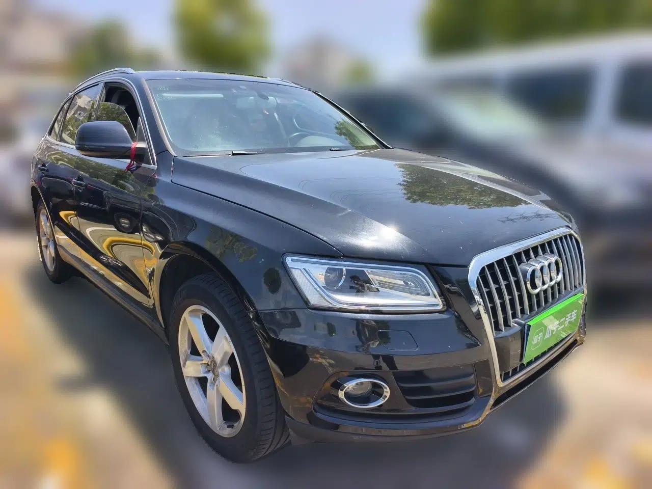 Audi Q5 2015 40 TFSI Comfort Model — миниатюра 3
