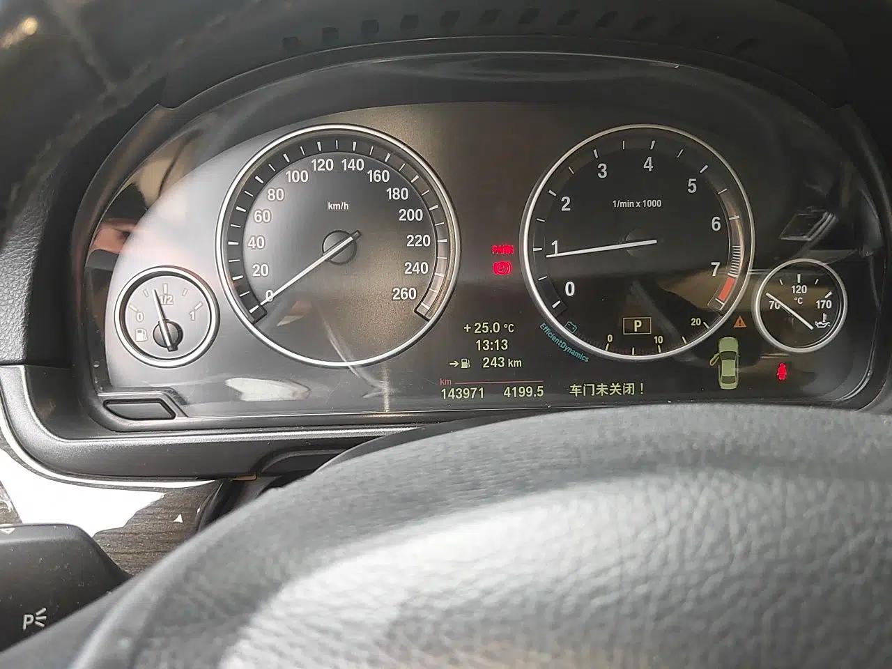 BMW 5 Series 2014 525Li Luxury Design Package — миниатюра 12