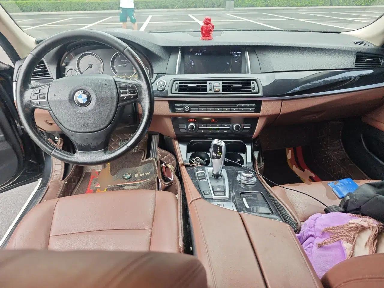 BMW 5 Series 2014 520Li Elegant Model — миниатюра 9