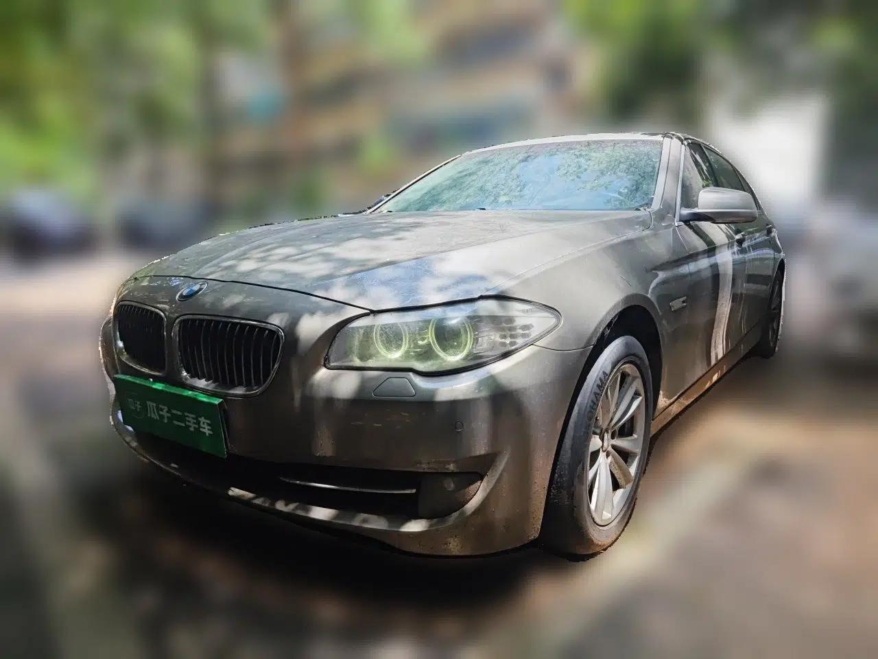BMW 5 Series 2011 523Li Leading Model — миниатюра 1