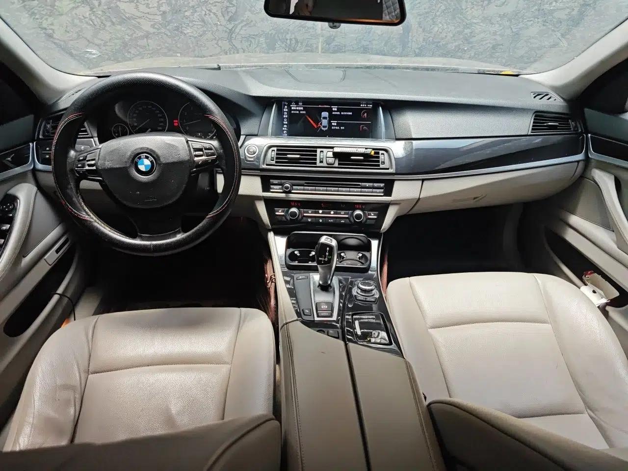 BMW 5 Series 2011 523Li Leading Model — миниатюра 9