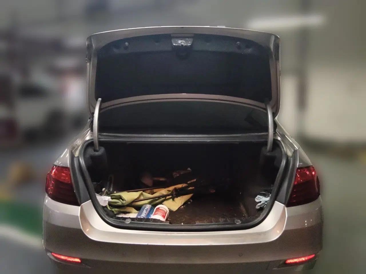 BMW 5 Series 2014 520Li Elegant Model — миниатюра 19