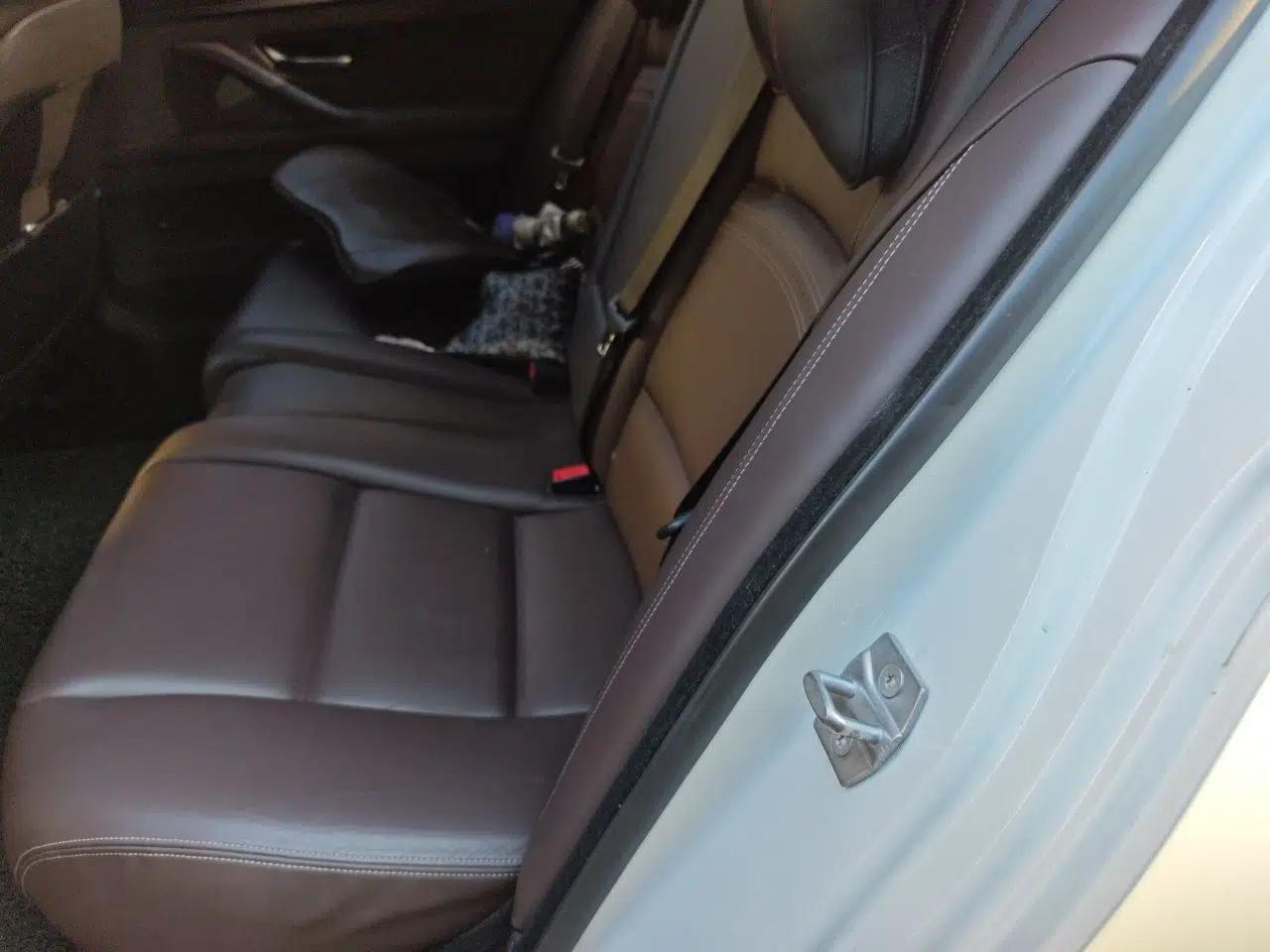 BMW 5 Series 2014 525Li Luxury Design Package — миниатюра 17