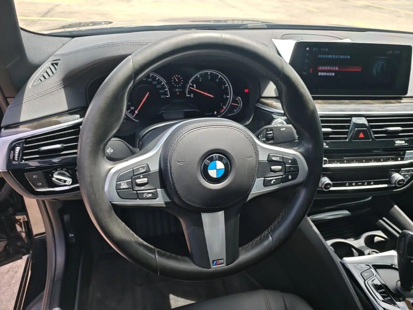 BMW 5 Series 2018 525Li M Sport Package — миниатюра 13