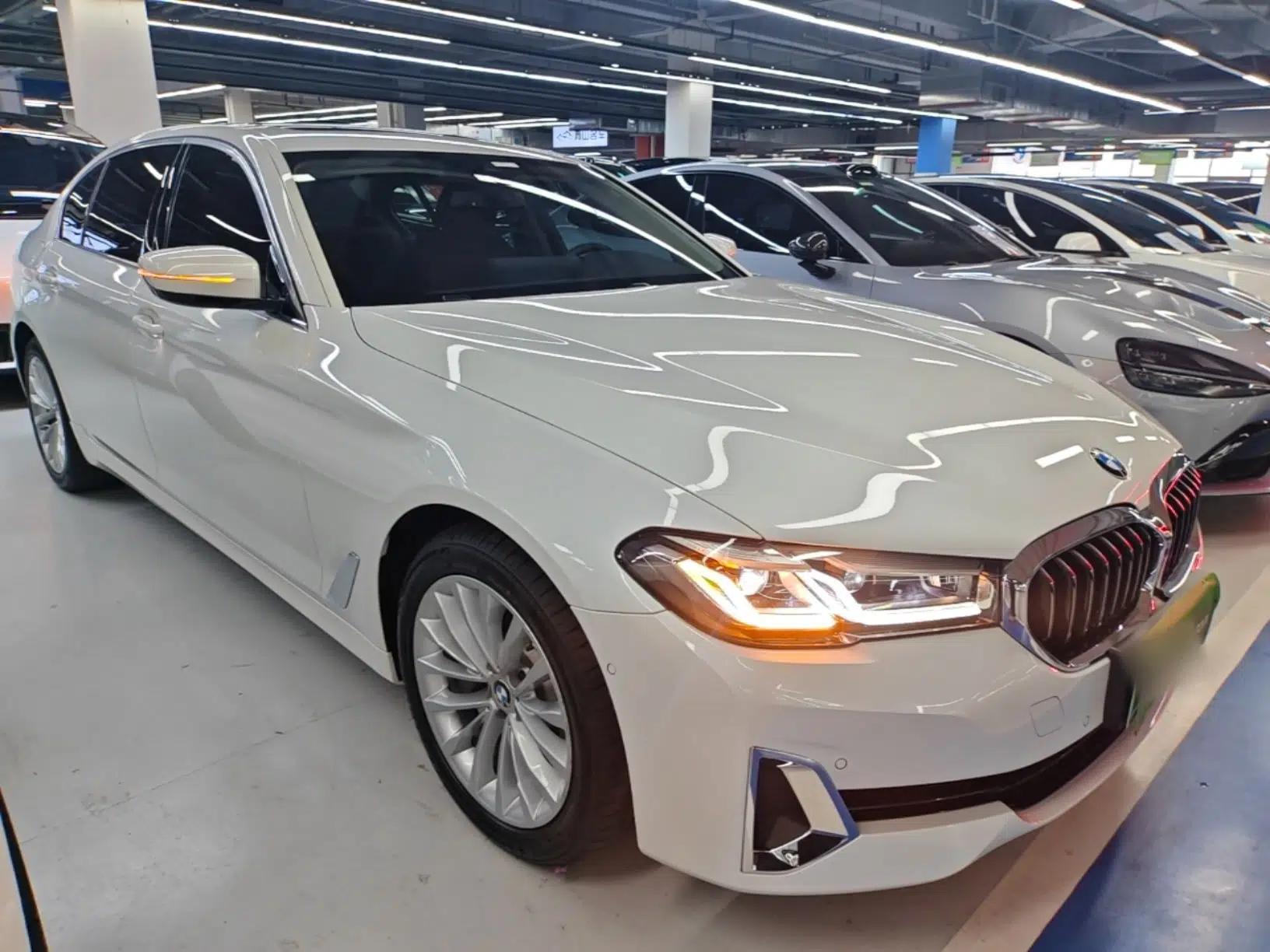 BMW 5 Series New Energy 2021 535Le Luxury Package — миниатюра 3
