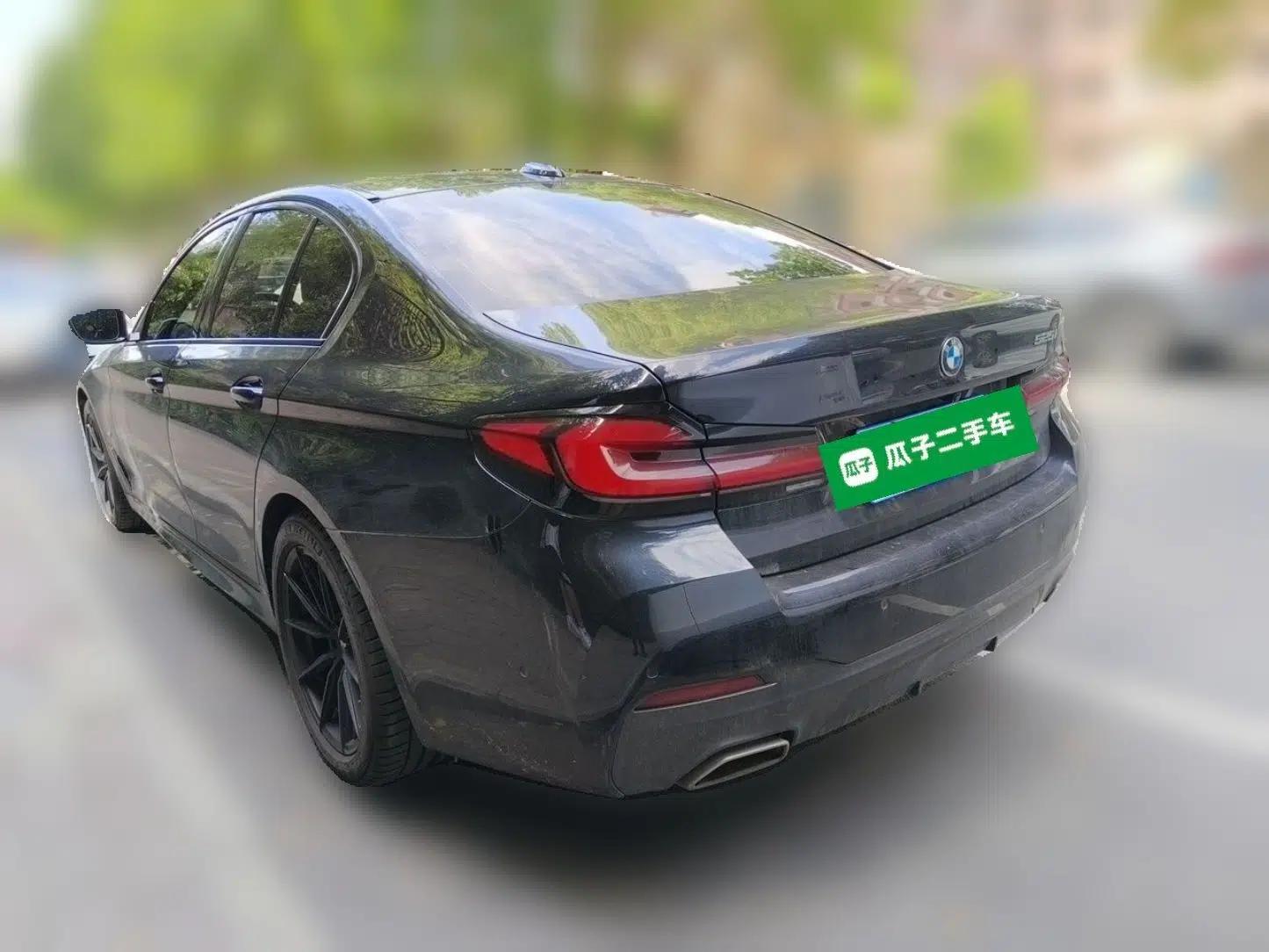 BMW 5 Series 2022 Second Facelift 525i M Sport Package — миниатюра 4