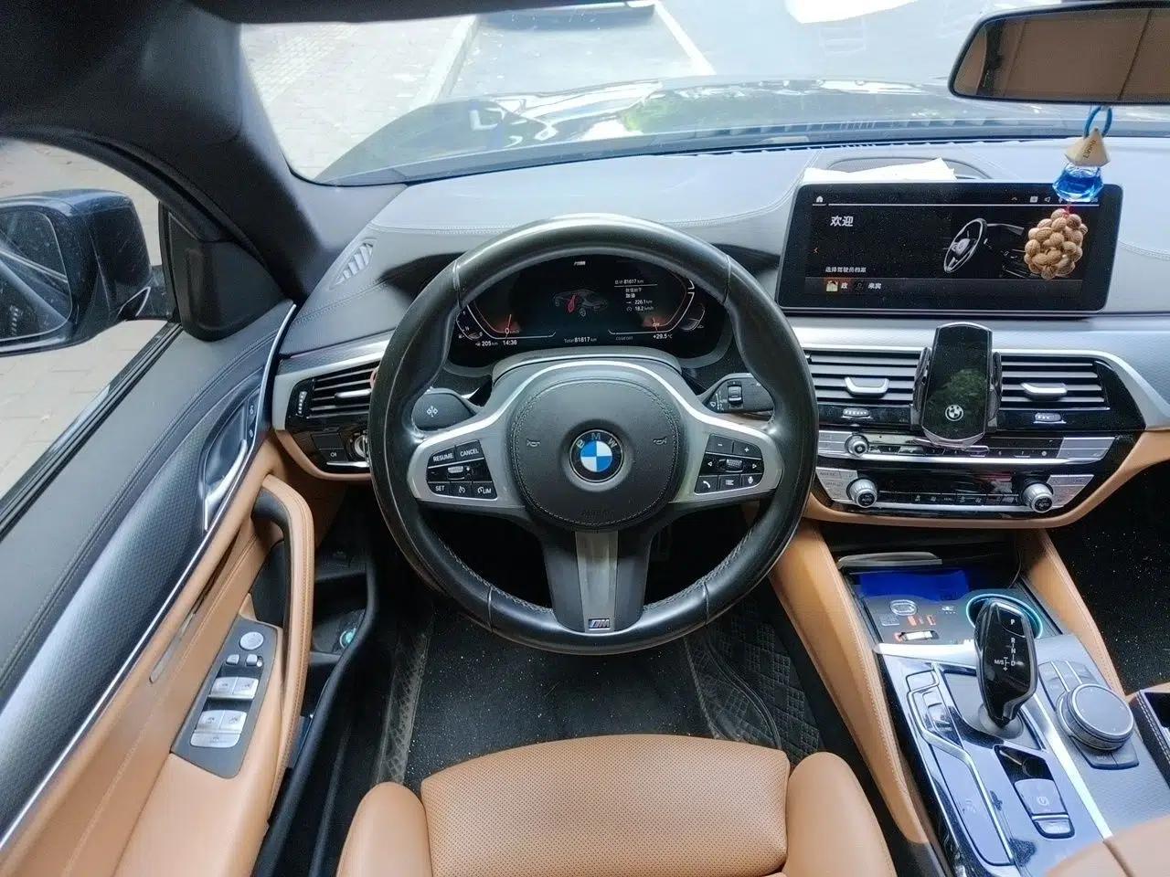 BMW 5 Series 2022 Second Facelift 525i M Sport Package — миниатюра 10