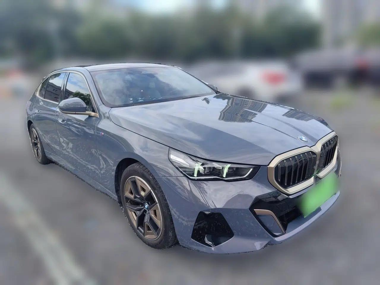 BMW 5 Series 2024 525Li M Sport Package — миниатюра 3