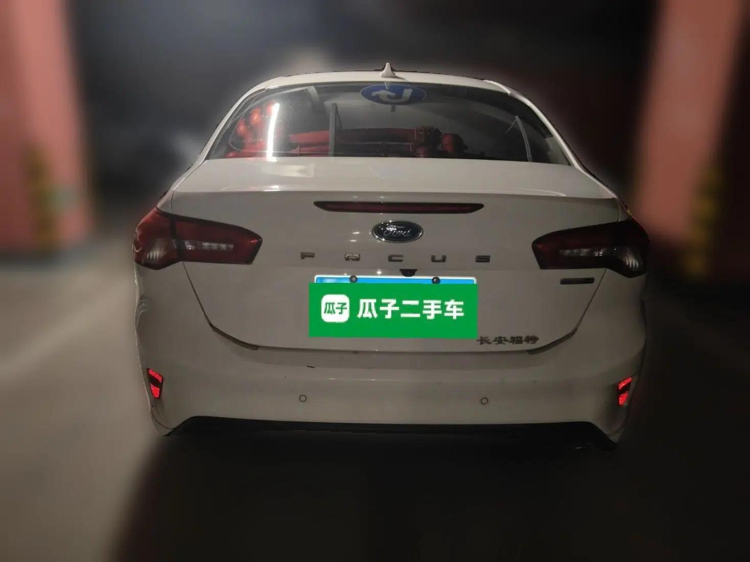 Ford Focus 2020 Sedan EcoBoost 180 Automatic Trend Edition — миниатюра 5